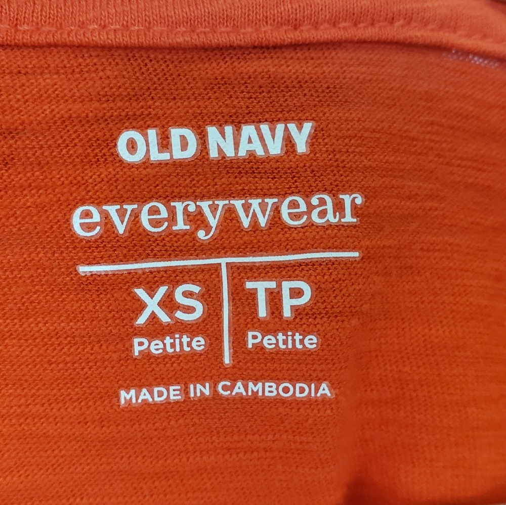 Old Navy Everywear Red Orange Shirt - Picture 3 of 3
